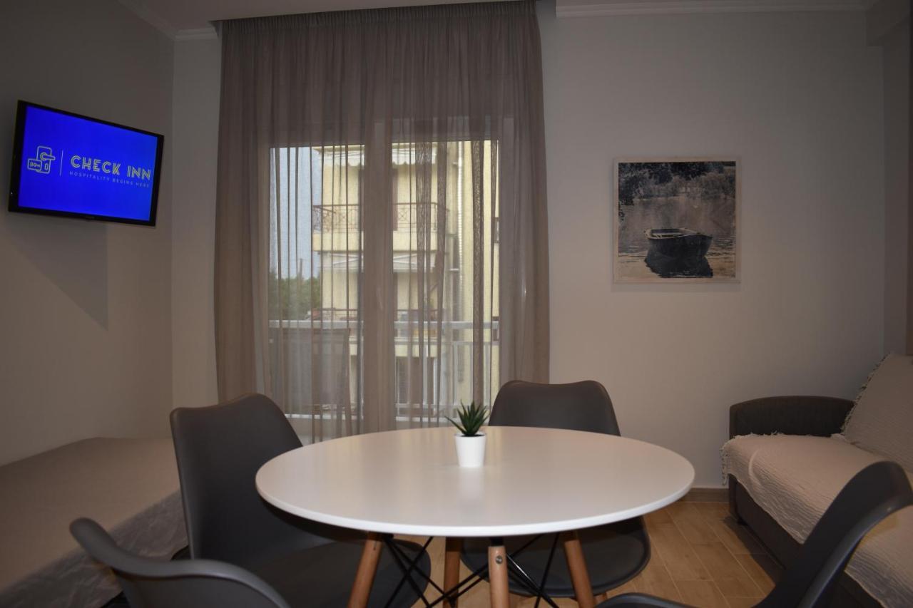 Sea View Luxury Apartment In Nea Kallikratia. Nea Kallikrateia Экстерьер фото