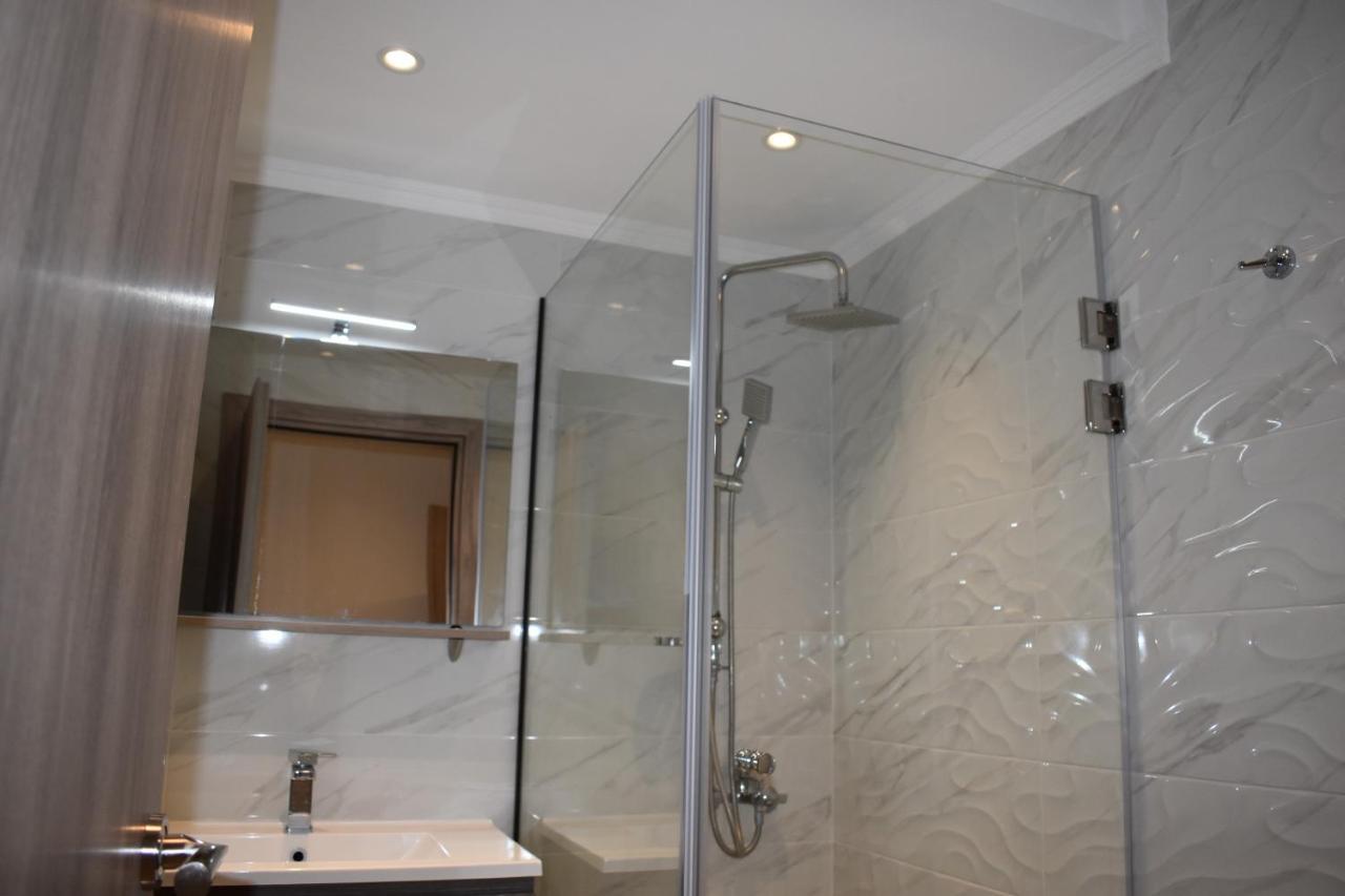Sea View Luxury Apartment In Nea Kallikratia. Nea Kallikrateia Экстерьер фото